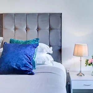 Flat In Greenwich O2 With Parking Apartment